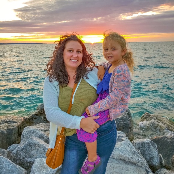 Meet your Posher, Lisa - Picture 6 of 10